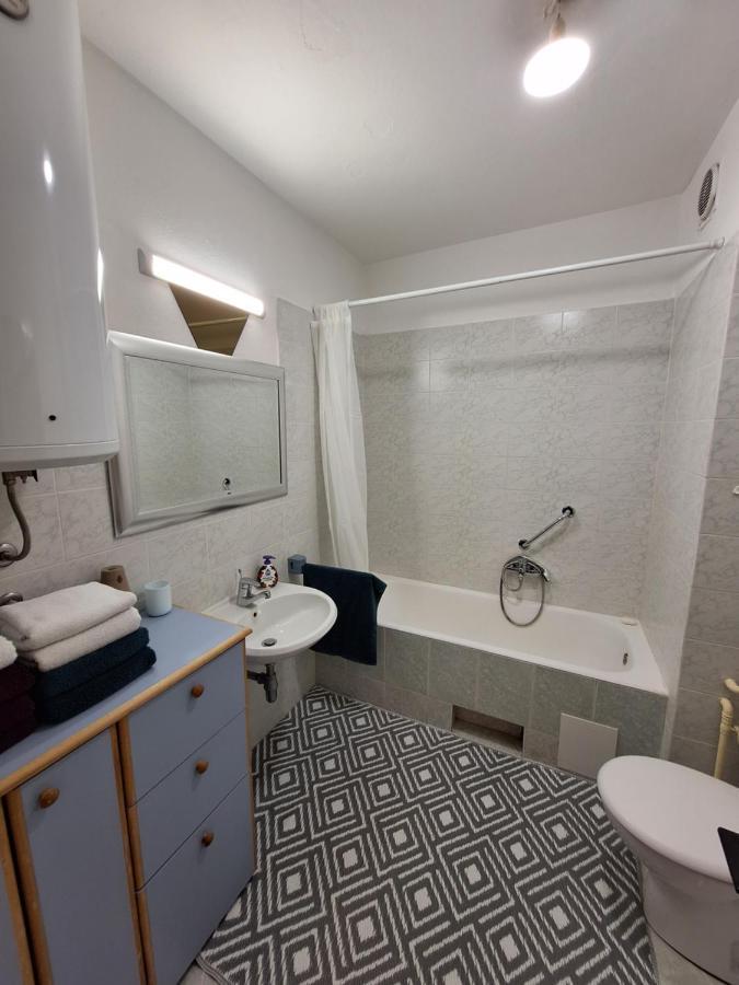 زادار Two Bedroom Apartment Alma المظهر الخارجي الصورة